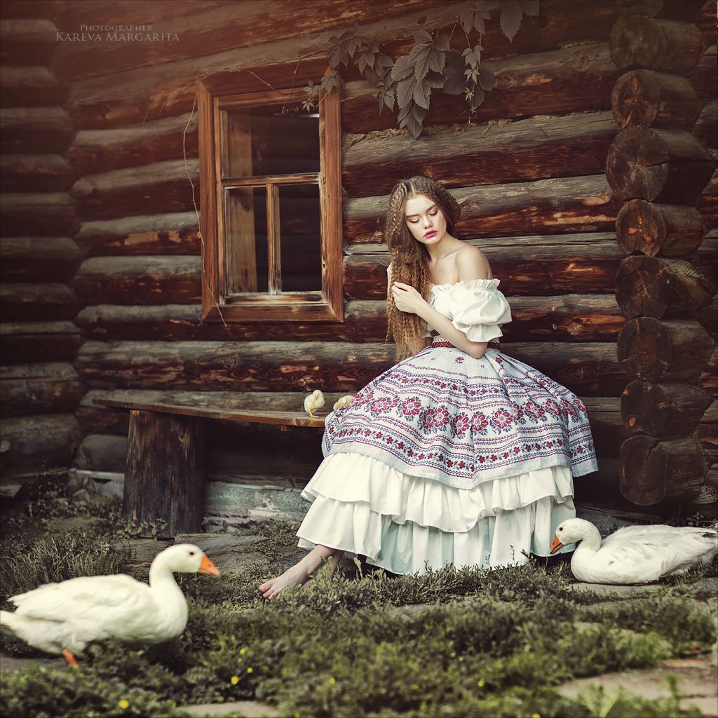 Women in Slavic costumes in Marituba