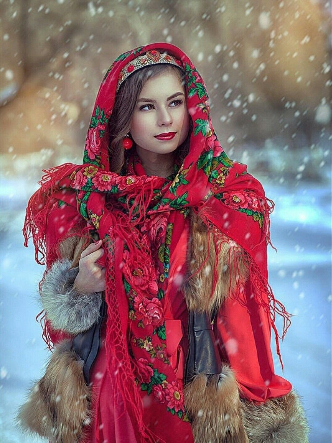 Beautiful girl Women in Slavic costumes in Marituba