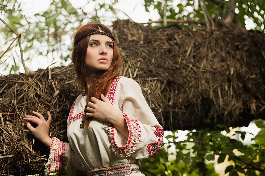 Women in Slavic costumes in Marituba